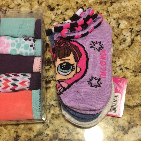LOL Surprise Socks & Underwear 5-Pk Each size 6 NEW 10 piece set Girls will love - Picture 3 of 4